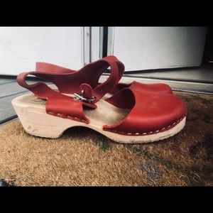Lottas Swedish clogs